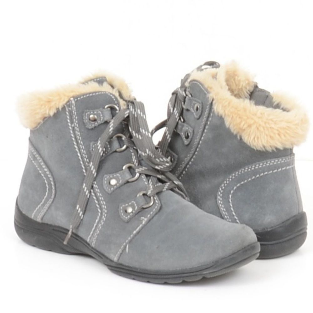 Earth Origins Crowley 7M Water Resistant Faux Fur Suede Ankle Boots Bin 22